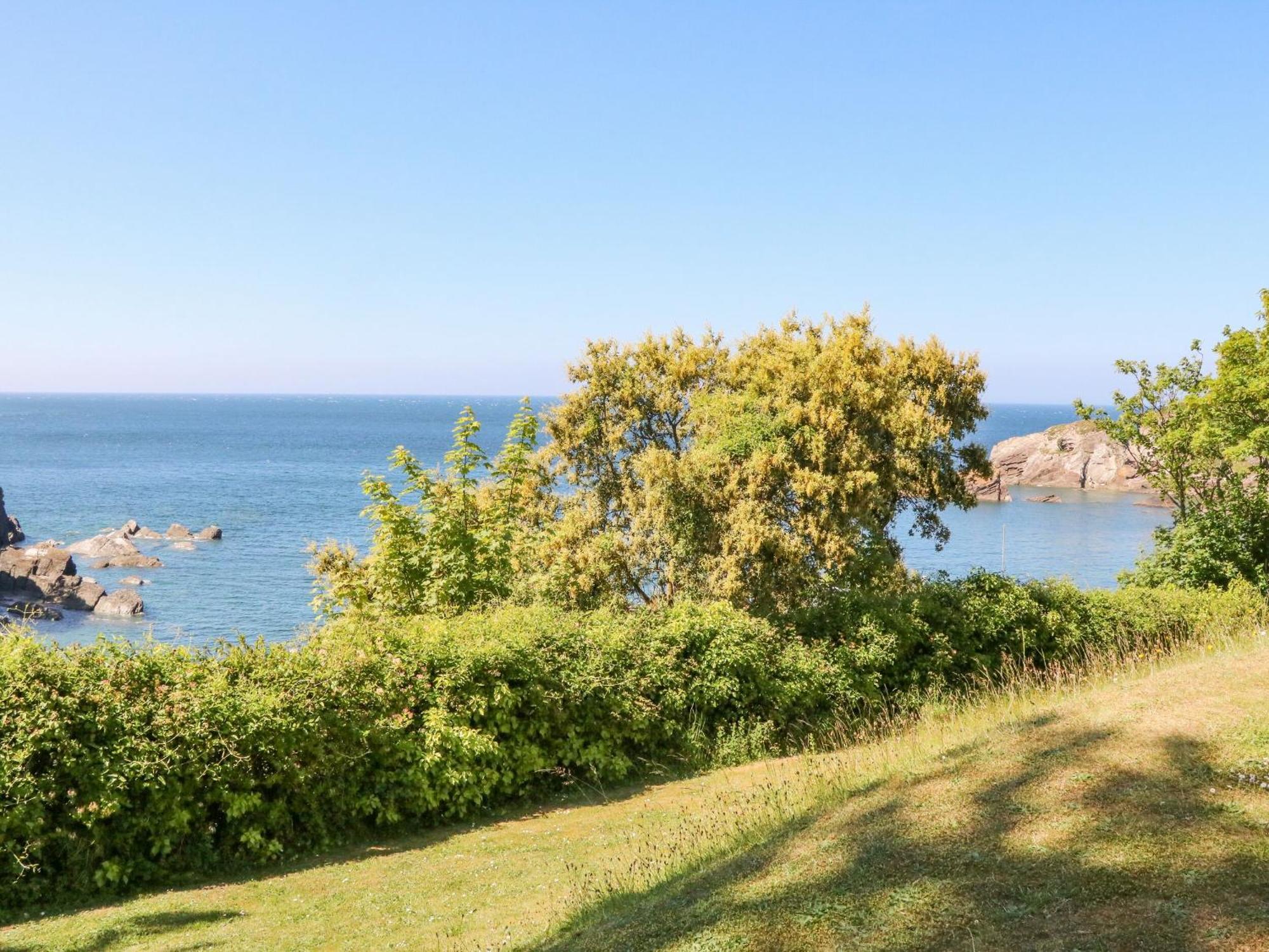 Ochenta Villa Combe Martin Eksteriør bilde