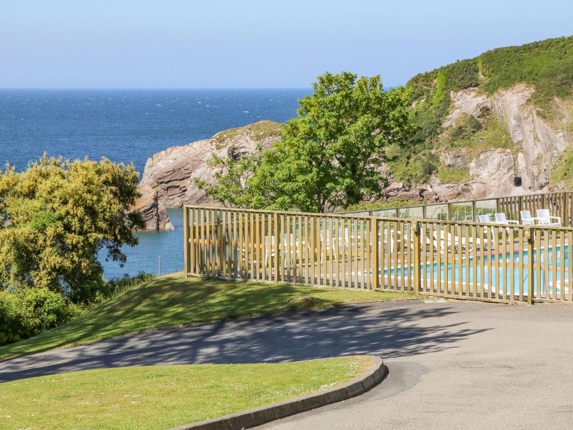 Ochenta Villa Combe Martin Eksteriør bilde